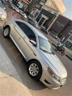 Ford Taurus